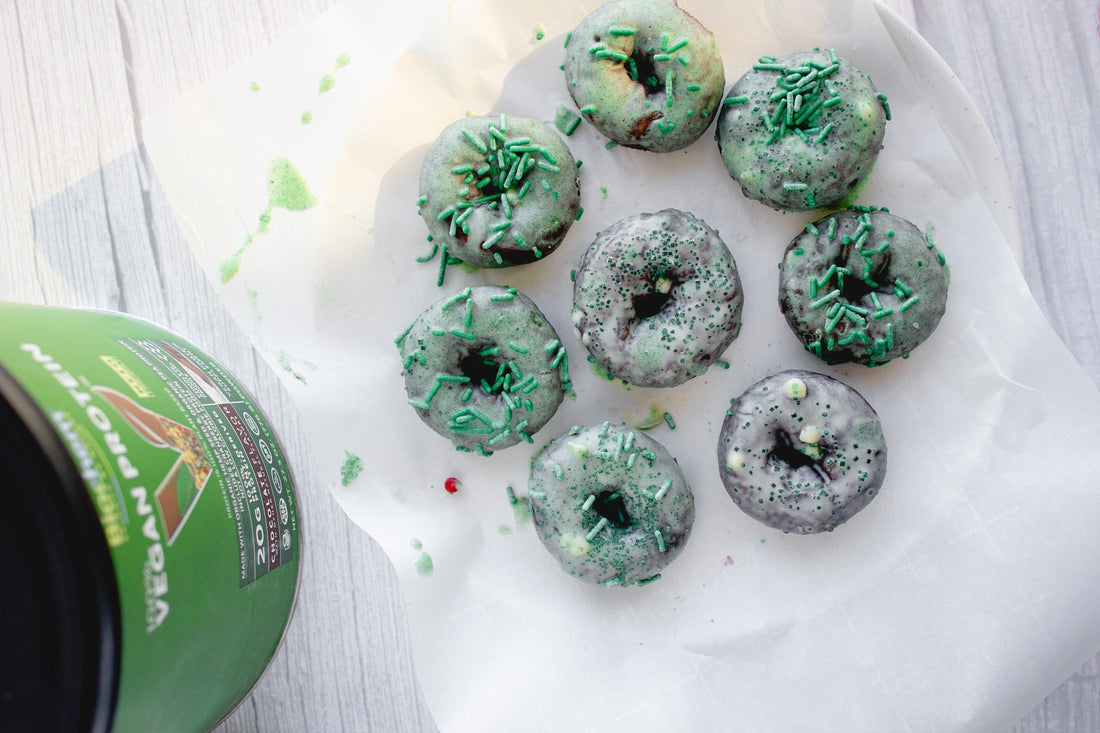 St. Patricks Day Mini Pro-Nuts